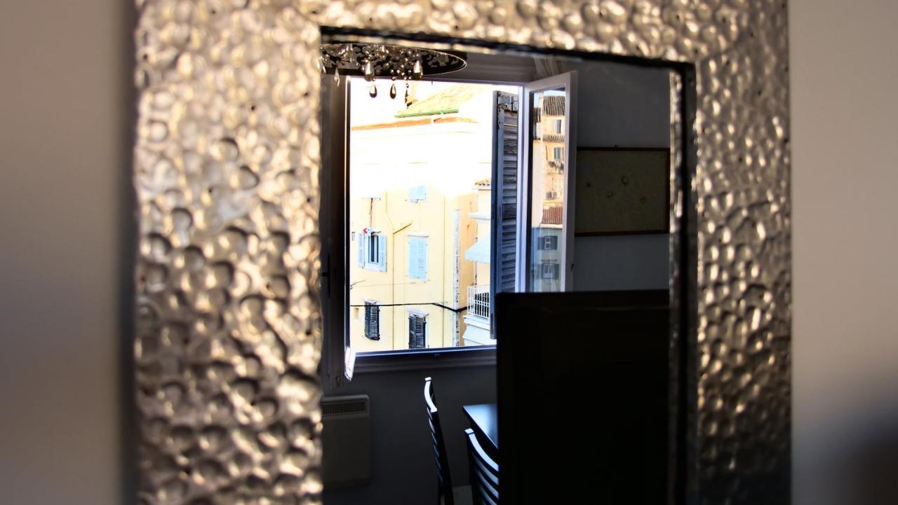 Heart-Warming Eleni Apartment In Corfu Town Exterior foto